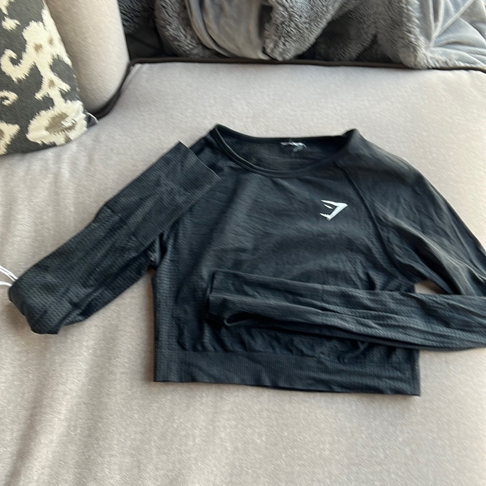 Gym shark black crop top